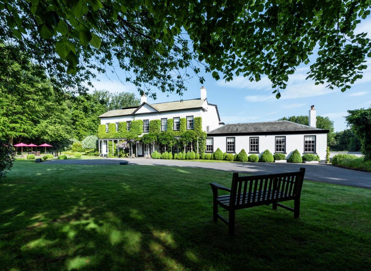 Statham Lodge Hotel Warrington Exterior photo