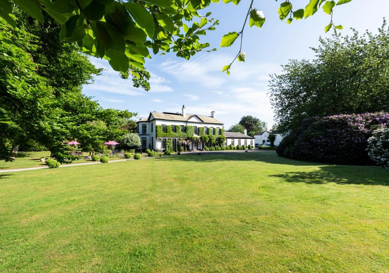 Statham Lodge Hotel Warrington Exterior photo