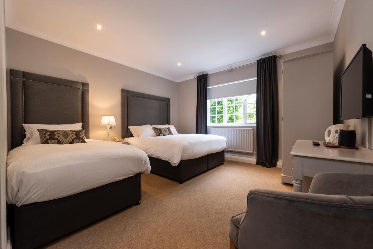 Statham Lodge Hotel Warrington Exterior photo